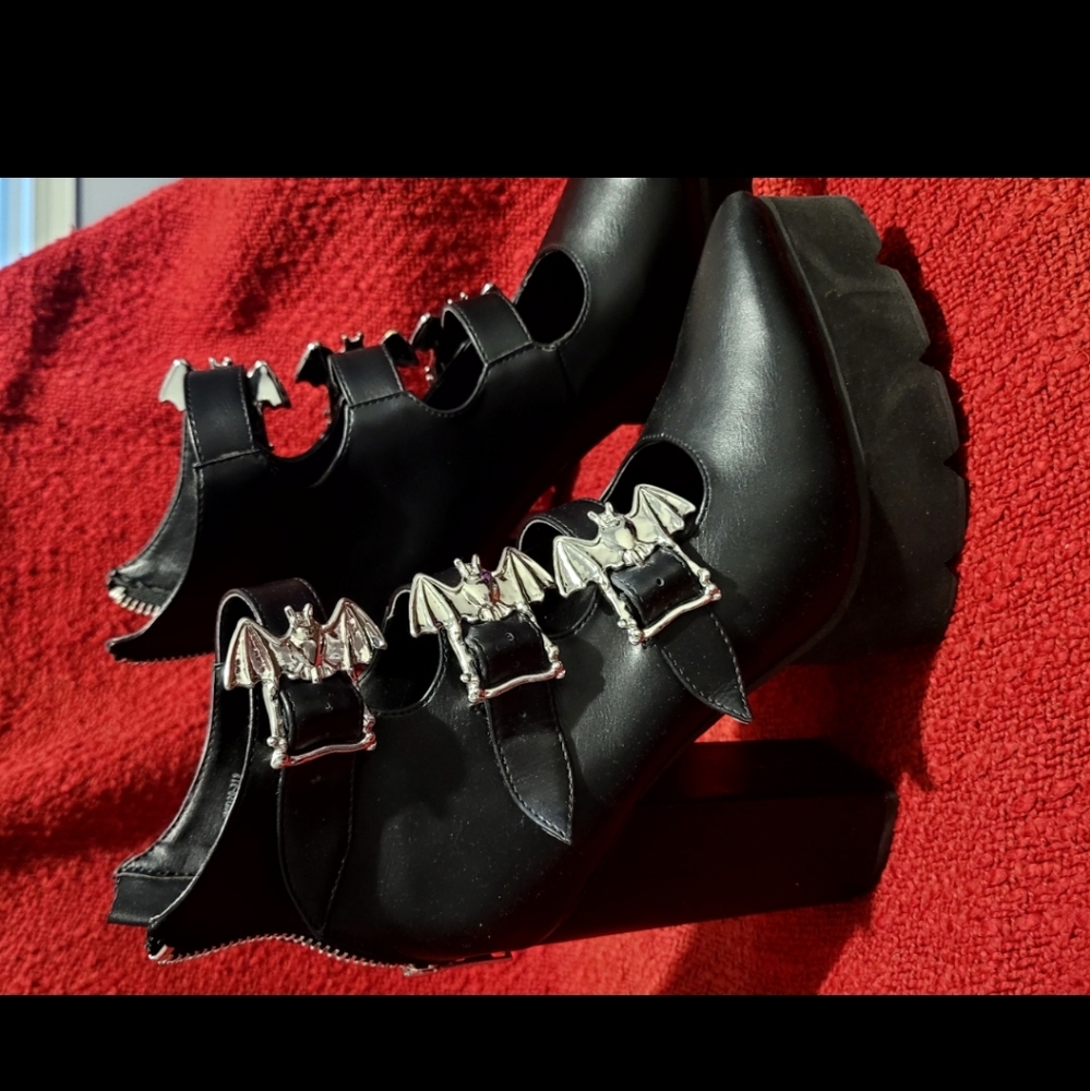 Dollskill Widow Blood Sucker platform maryjanes - Picture 2 of 4